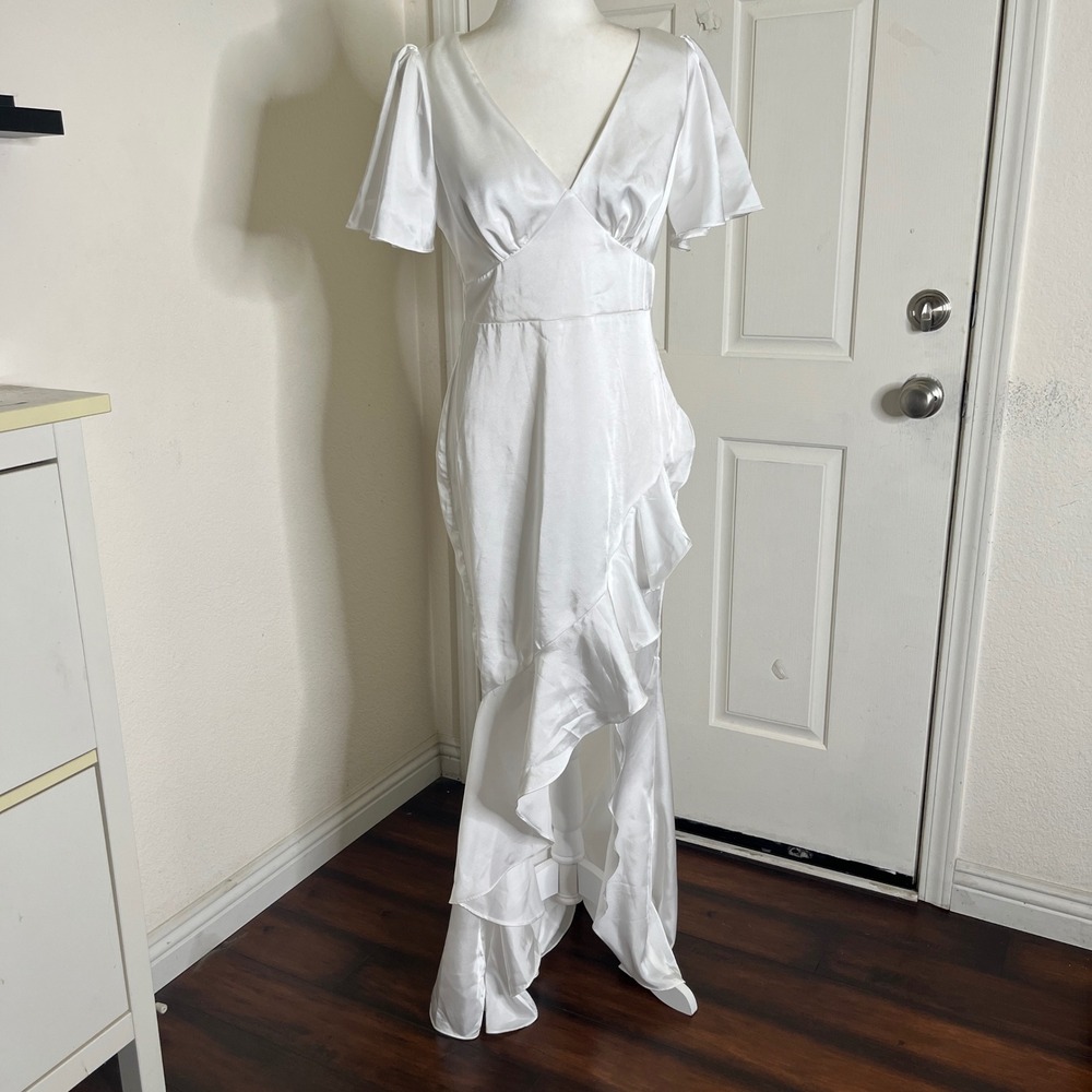 Lulus Eternal Bond Maxi Dress Sz Medium White Satin Ruffled Flutter Sleeve Bride